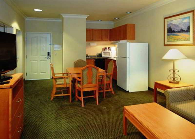 Comfort Suites San Jose Airport Room photo